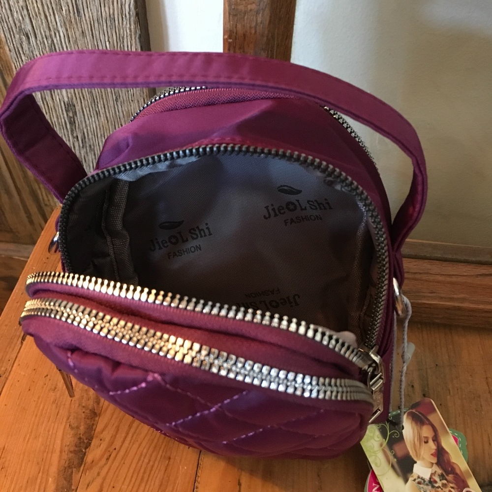 Jielshi Handbag or Shoulder Bag - Picture 8 of 8